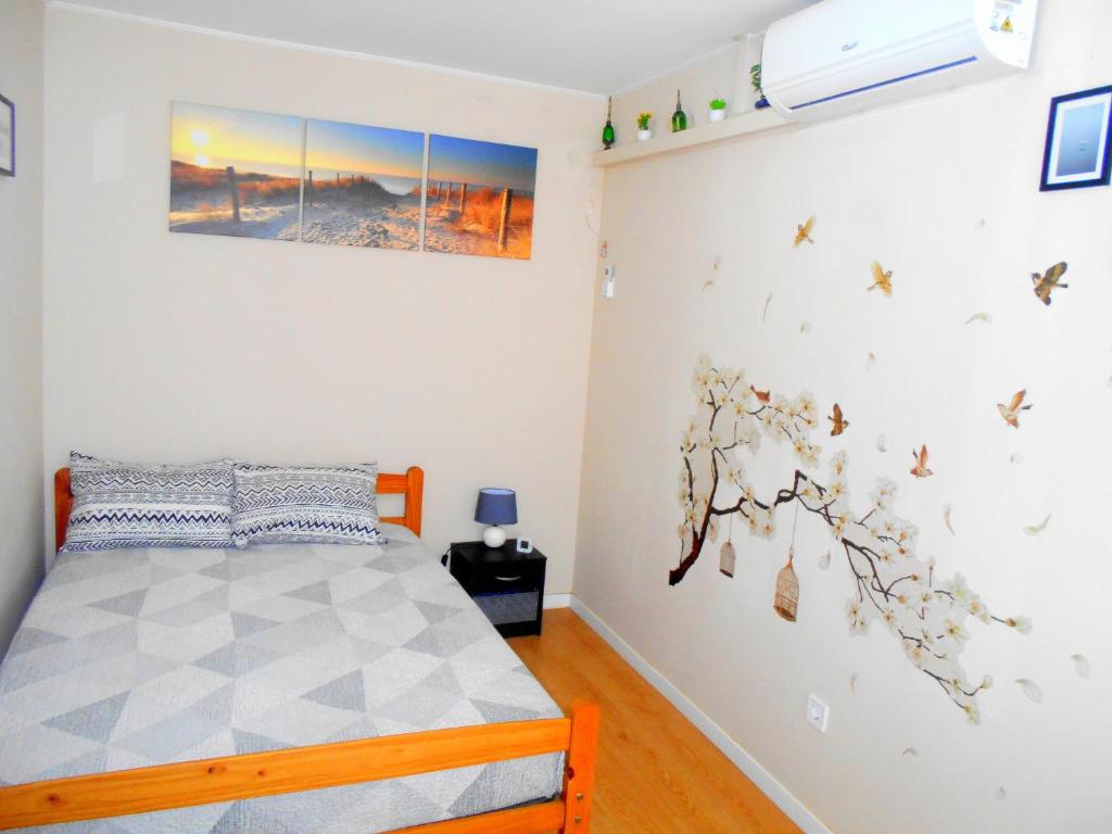 ARADE ROOM