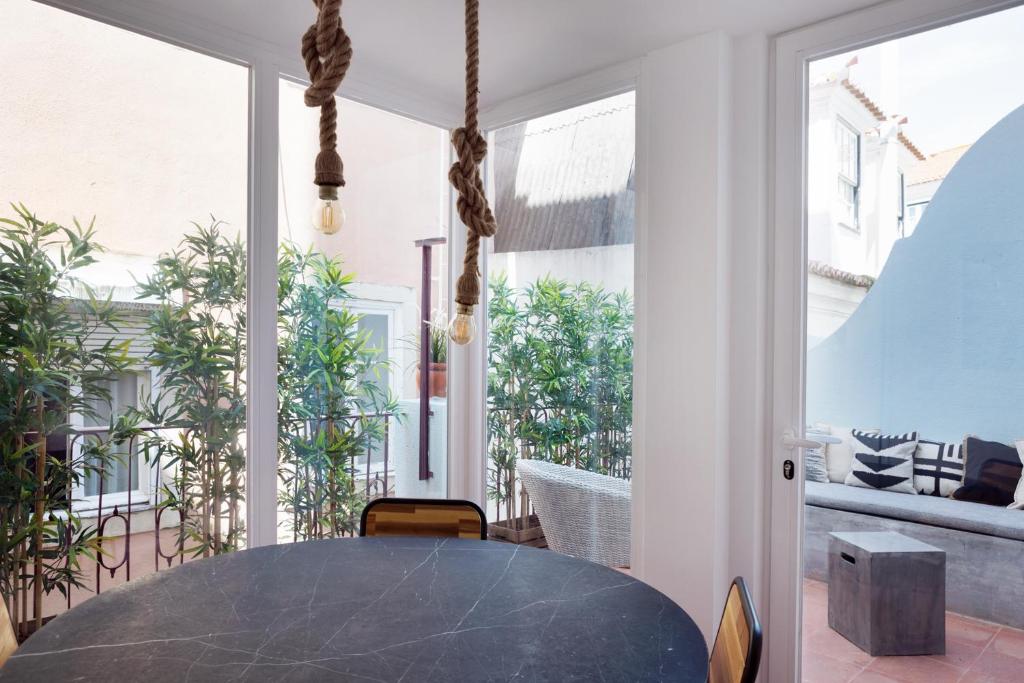 THE CENTRAL CHARME RESIDENCE