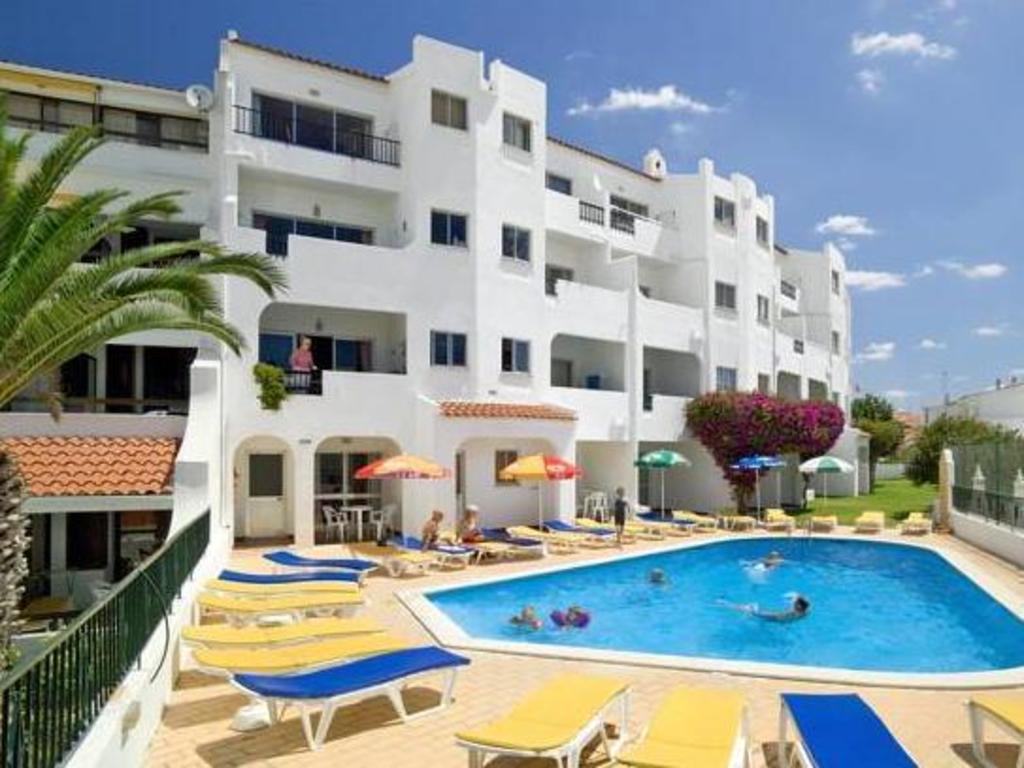 Image of Apartamentos Silmar