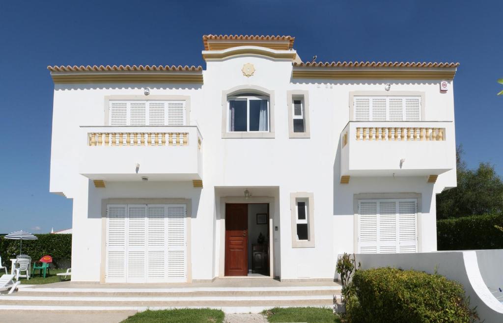 VILLA GONÇALVES