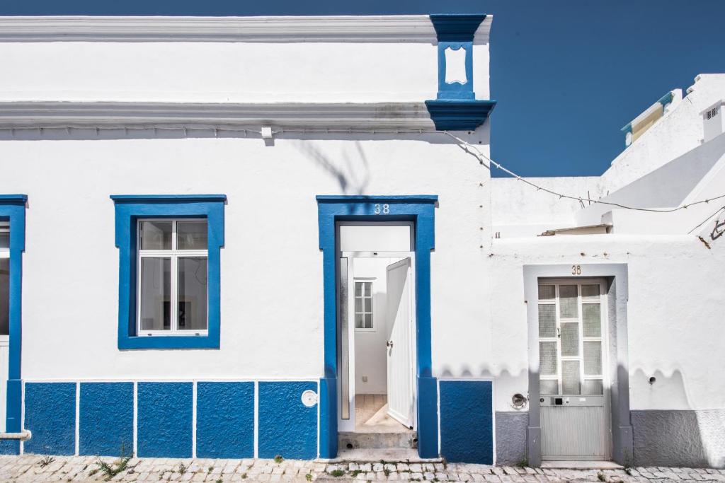 CASINHA AZUL