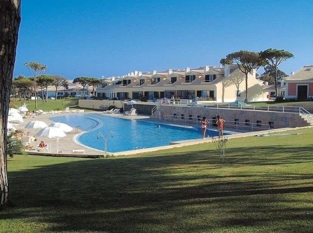 OCEAN GARDEN APARTMENT