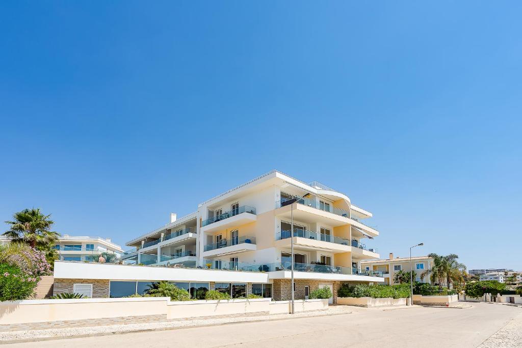 Image of Casa Bally