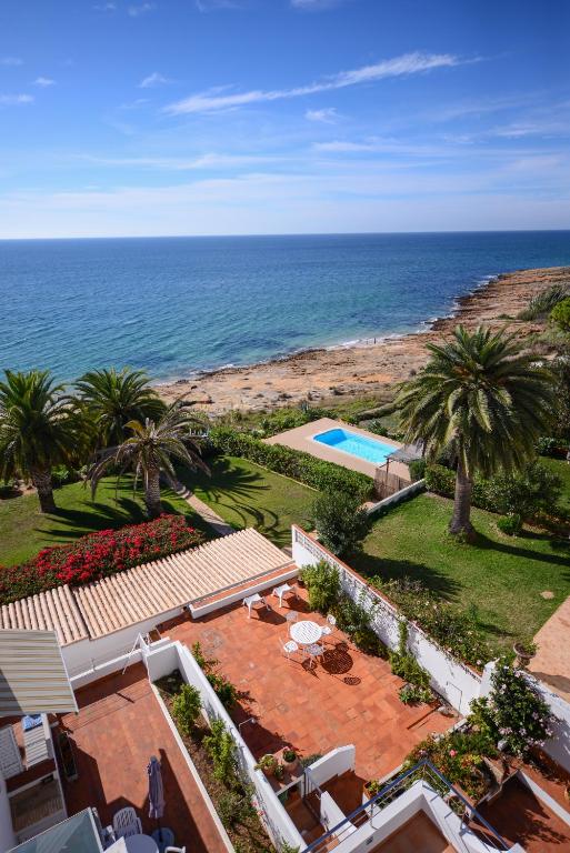 THE FANTASTIC BEACH HOUSE OF LUZ