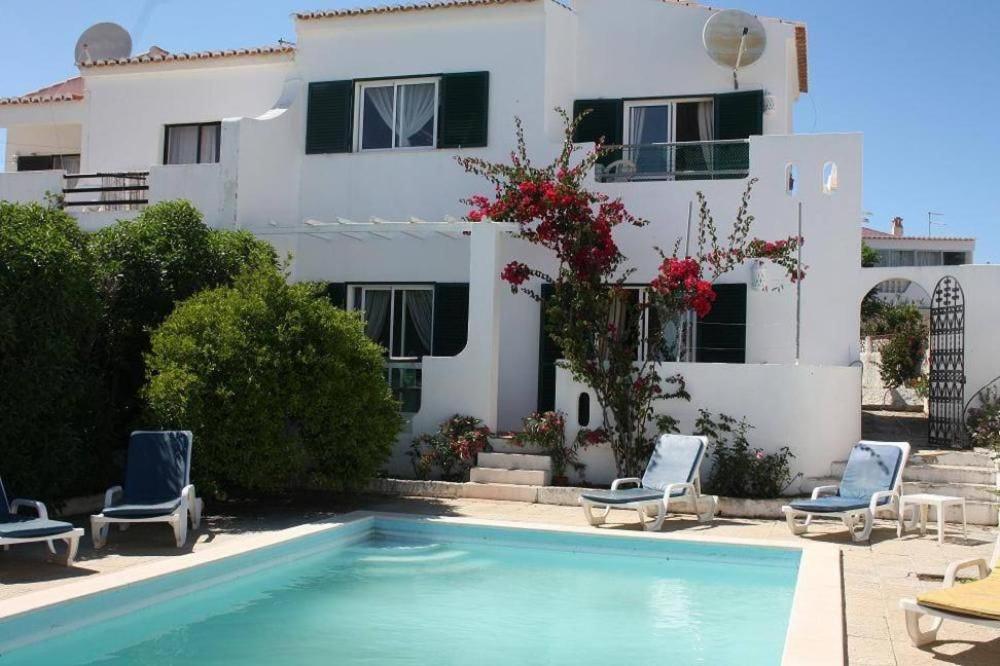 HOLIDAY GREEN VILLA