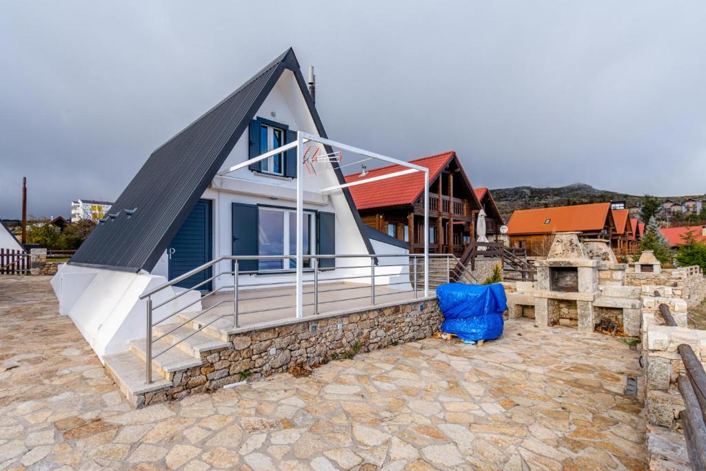 BUNGALOW QJ