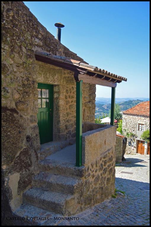CASTELO COTTAGES II