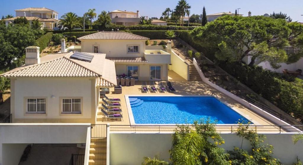 APARTAMENTO ORQUÍDEA (71B)