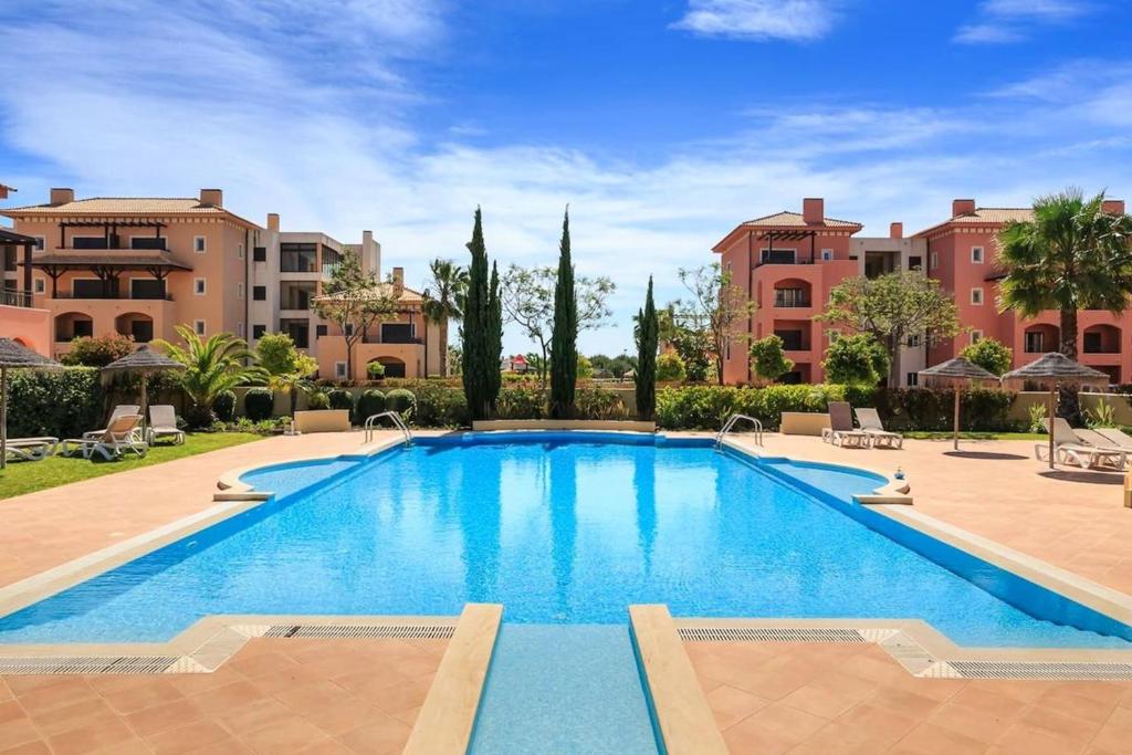 VICTORIAGARDENS APARTMENT