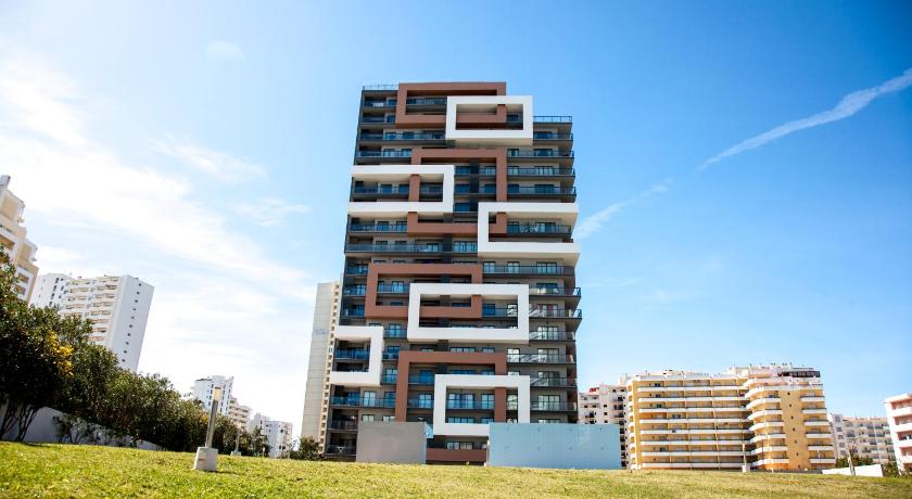 CRISTOVÃO PRAIA DA ROCHA`S APARTEMENT