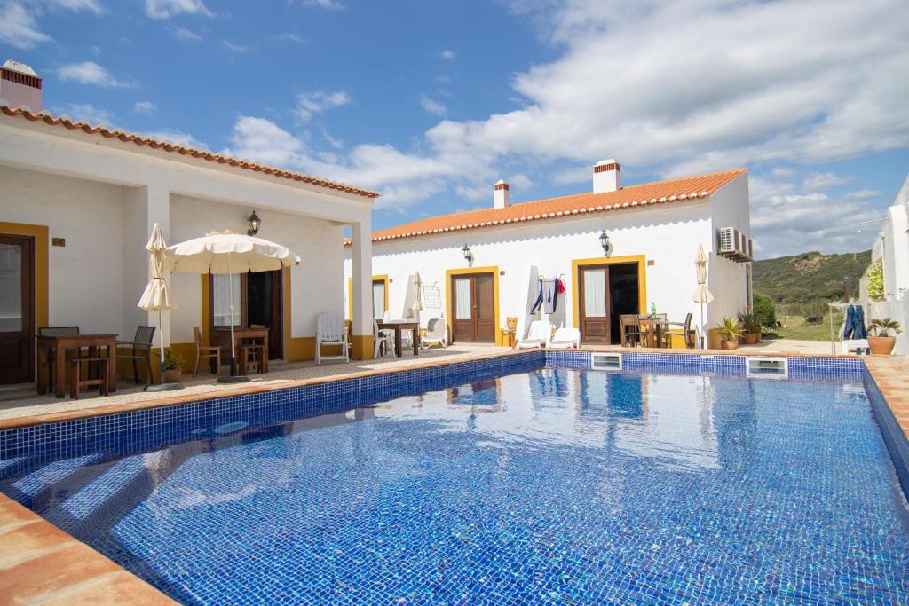 CARRAPATEIRAMAR GUESTHOUSE