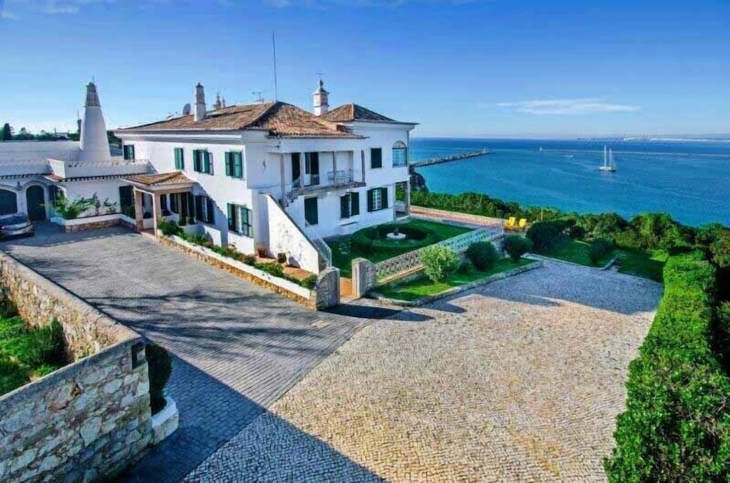 FAMILY DREAM