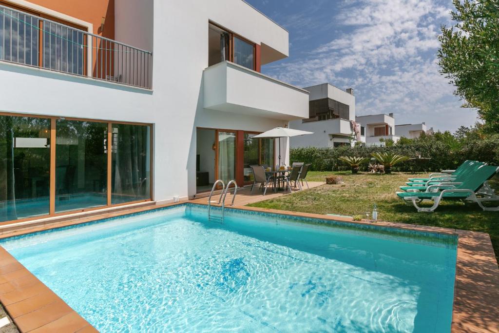 SANDS VILLA