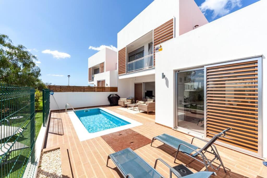 CASA OLIVEIRA