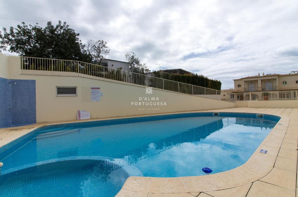 VILLA ENCOSTA DOS SALGADOS - I