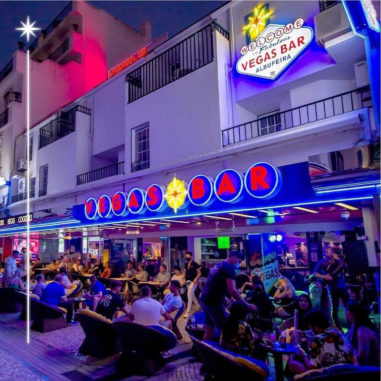 VEGAS RESIDENCE