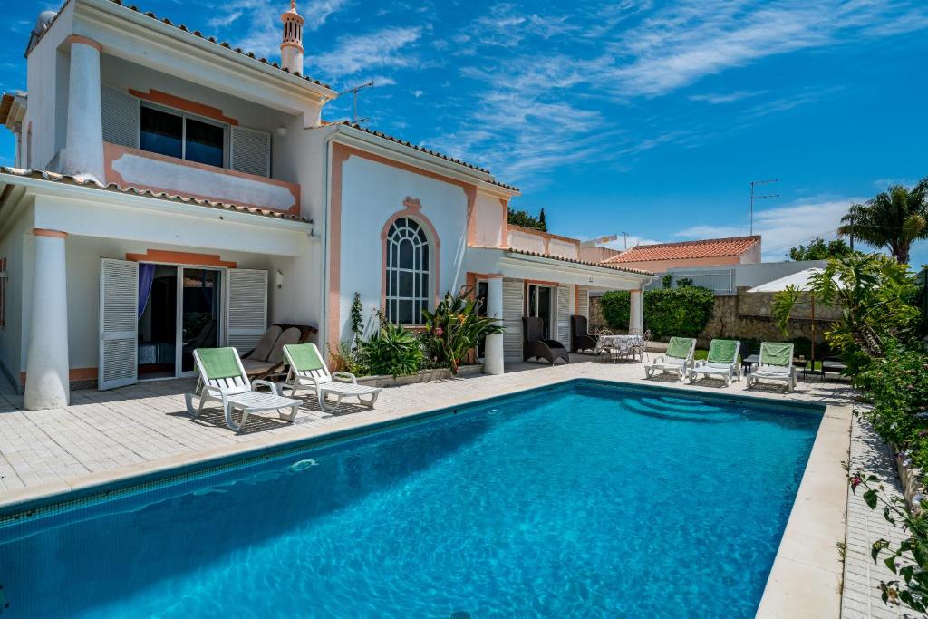 VILLA VILAGEADO
