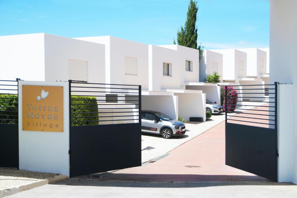 TERRAS NOVAS VILLAGE S