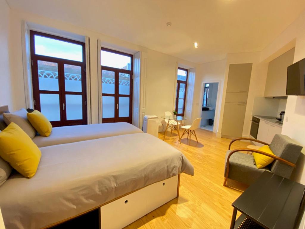 PORTO.LEÇA - STUDIOS AND APTS