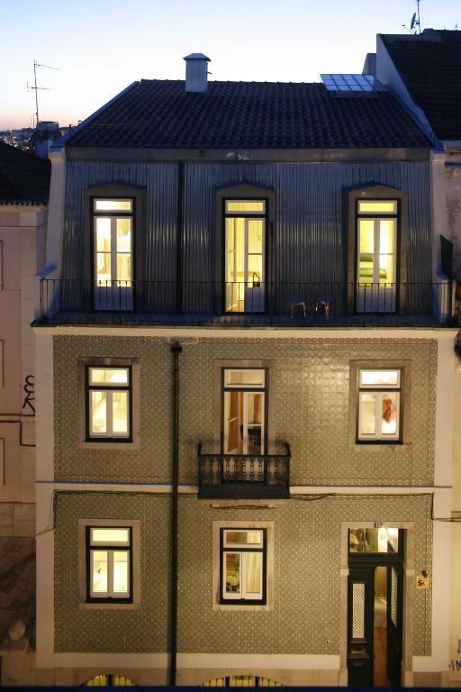 CASA DAS JANELAS COM VISTA