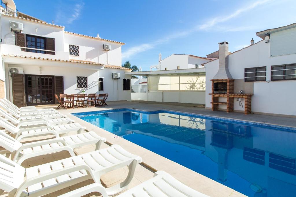 VILLA DOGUENO