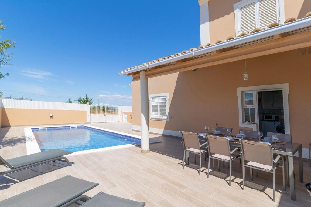 VILLA RIBEIRO - KEYSTOALGARVE.COM