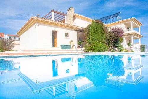 Image of Villa Alegre