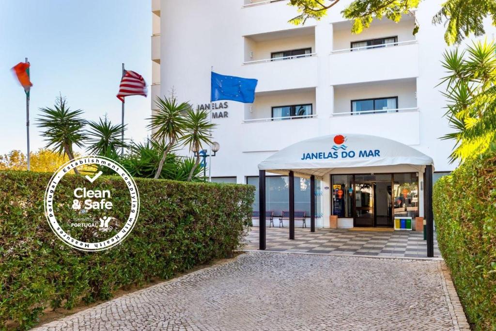 APARTAMENTO JANELAS DO MAR