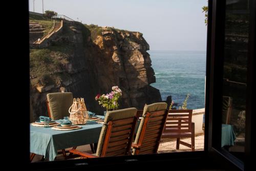 Image of Um Lugar ao Sol - Beach House - Azenhas do Mar
