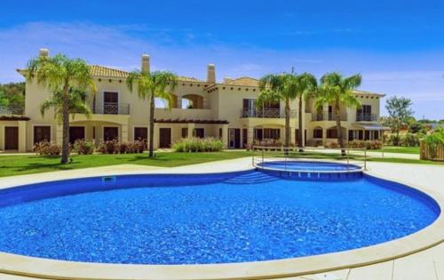 CASCATA VILLAGE K