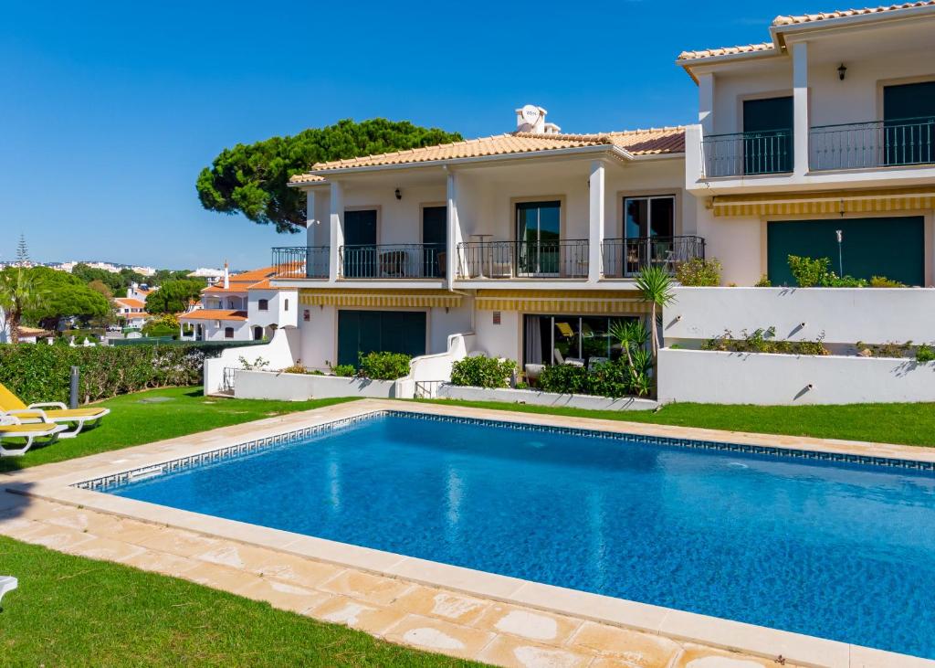 VILLA MOISÉS