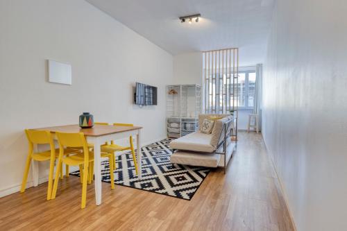 Image of Travel and Live Santa Catarina Apartment