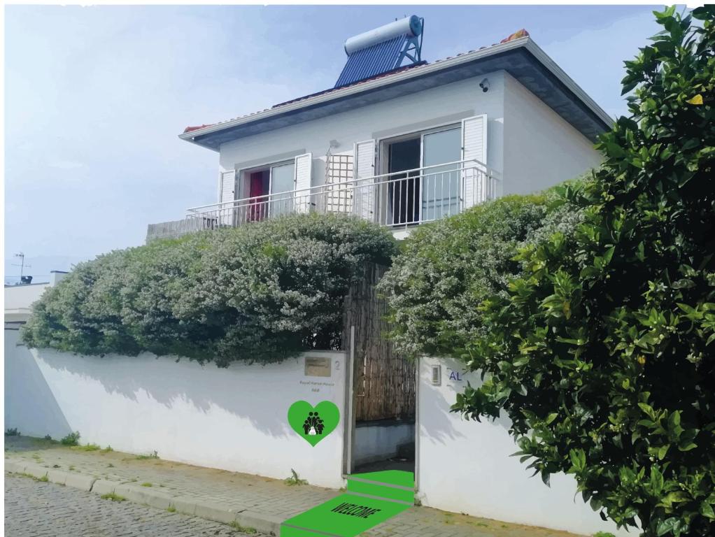 ROYALHERONHOUSE