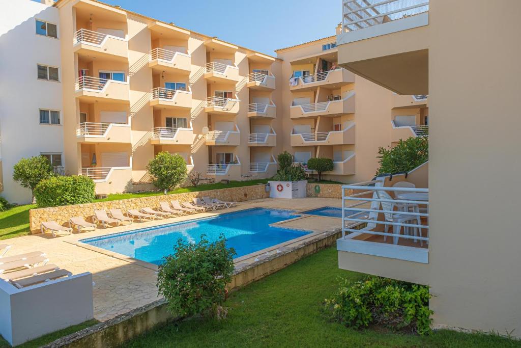 T2 CHEZ LEONOR ALVOR
