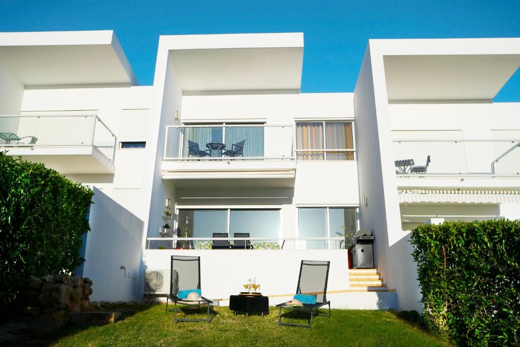 RELAXING 3BDR HOUSE IN ALGARVE