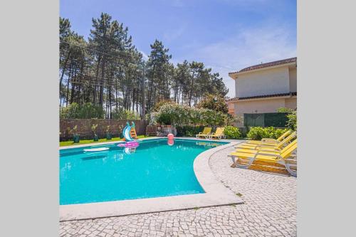 VERDIZELA´S POOL AND GARDEN
