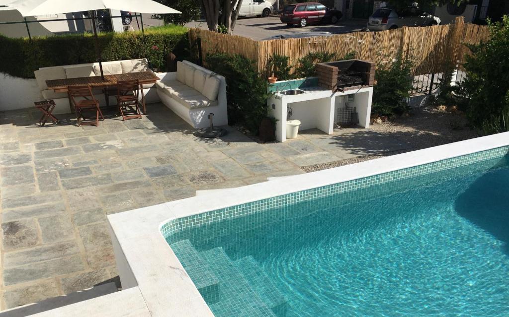 ALTURA POOL HOUSE