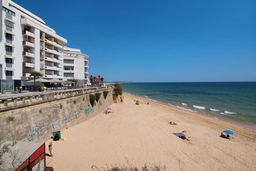 APARTAMENTO BEIRA MAR