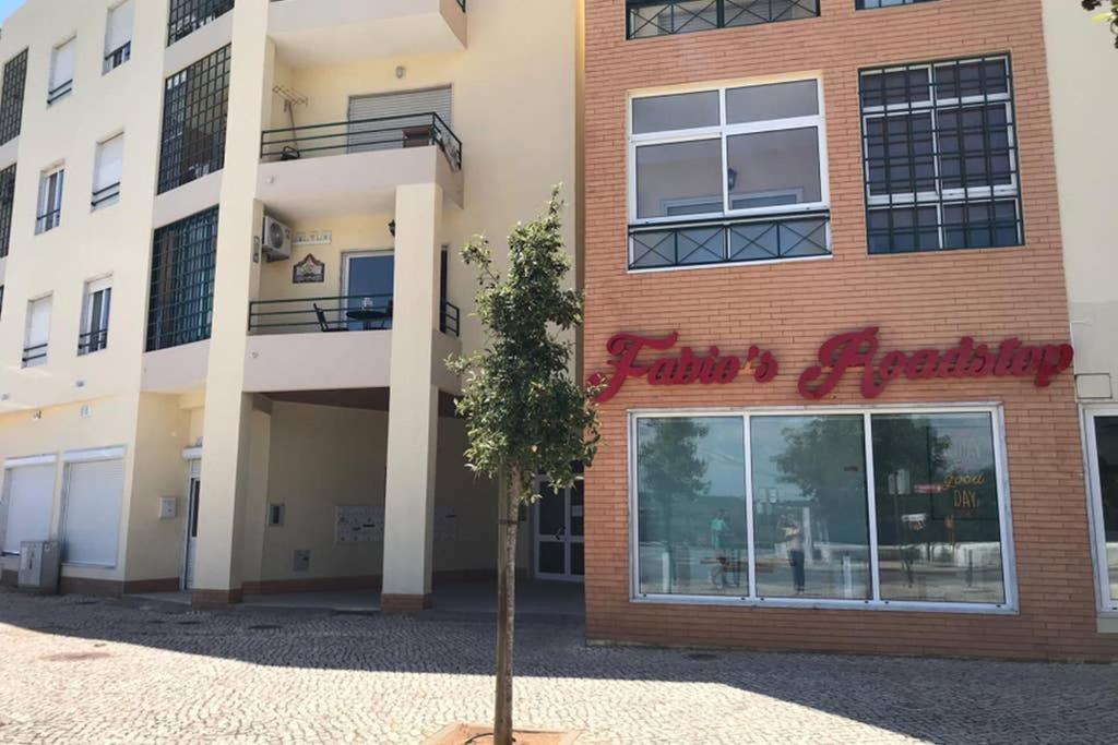 EDIFÍCIO MAR SALGADO LOTE 1
