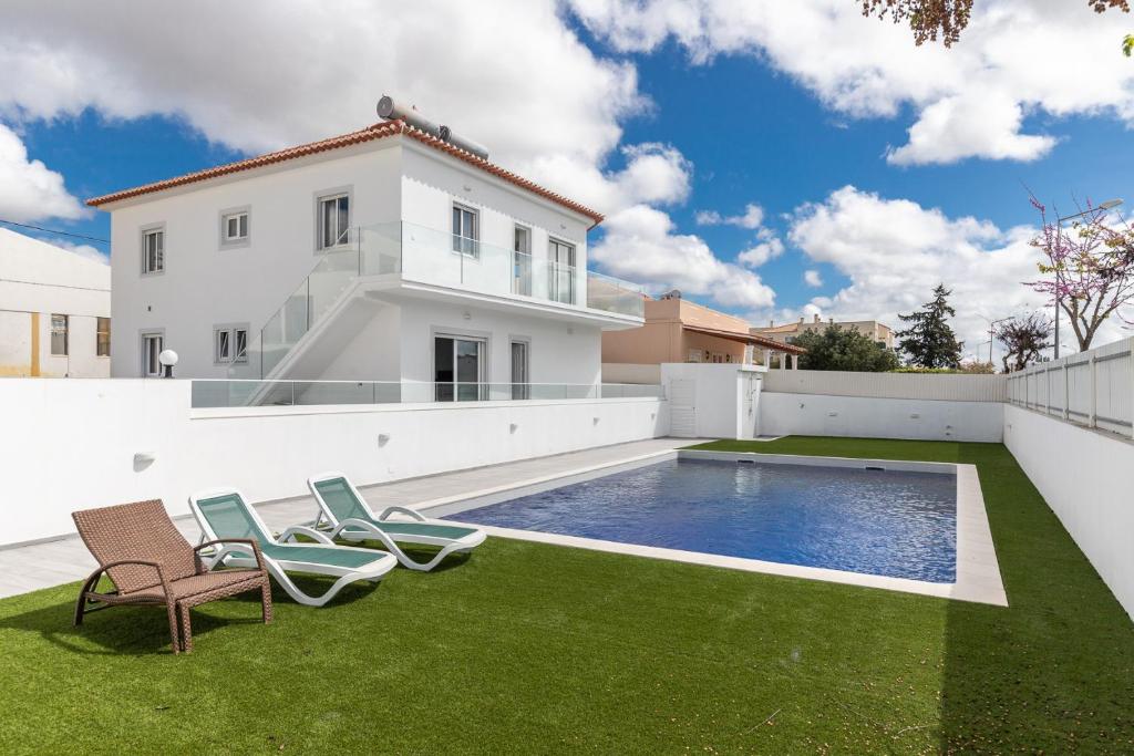 LUXURY NEW FLAT WITH POOL WITH AMAZING VIEW