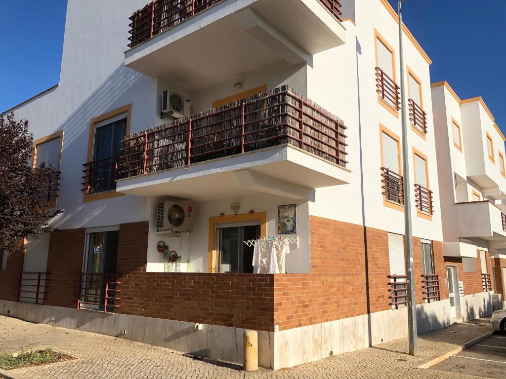 GOMEIRA FLAT