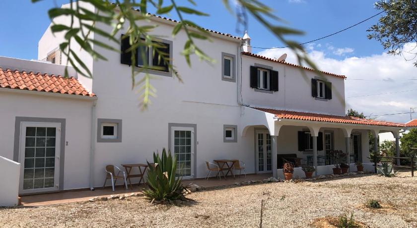 CASA JARDIM OÁSIS