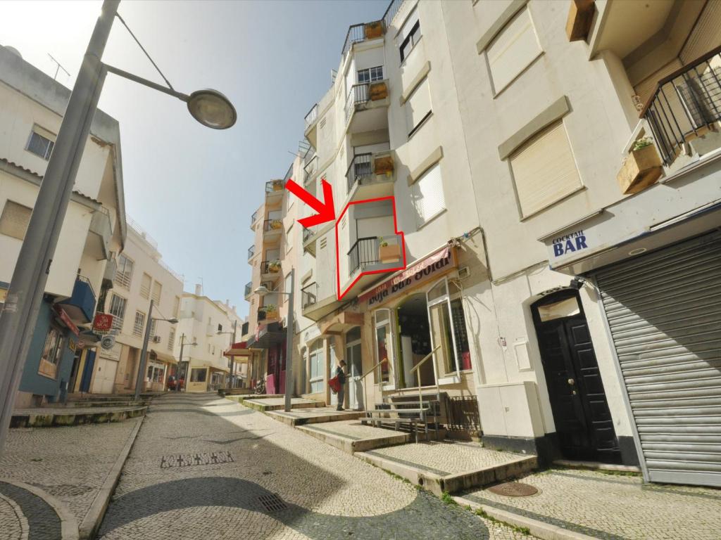 1B TERRACE
