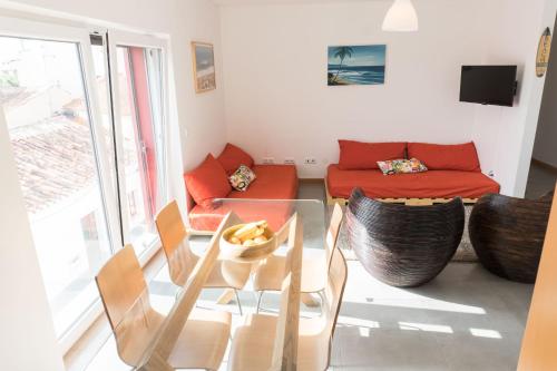 BEACH APARTMENT