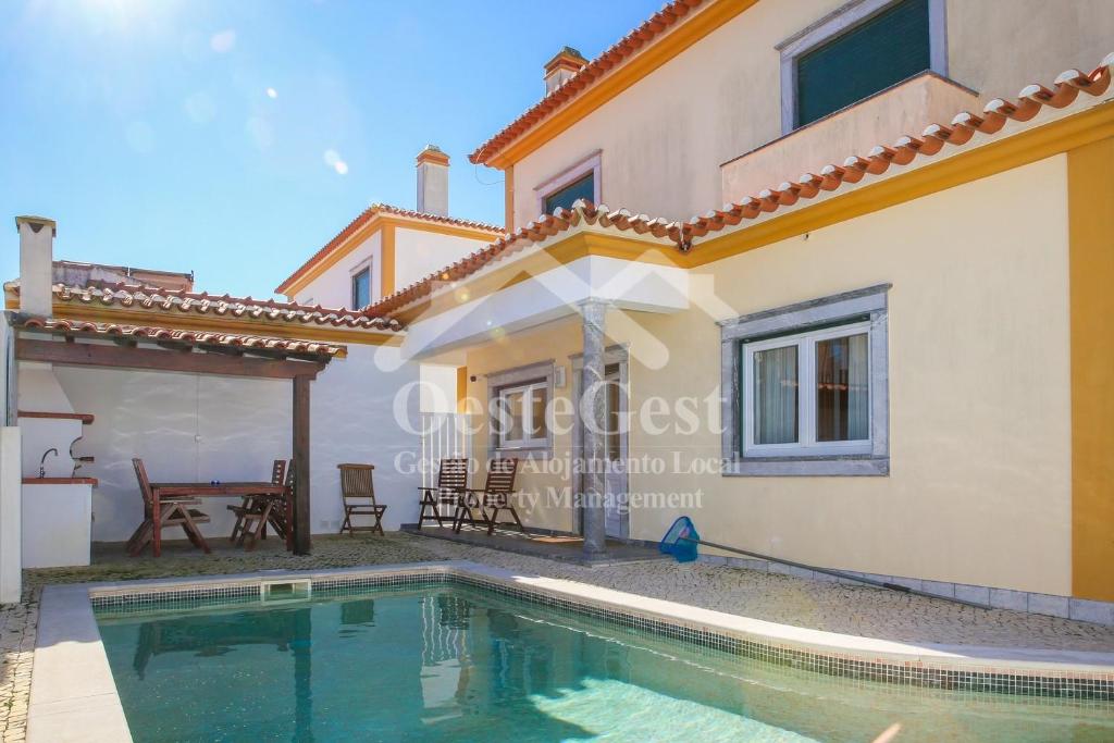 CARLOS'S VILLA