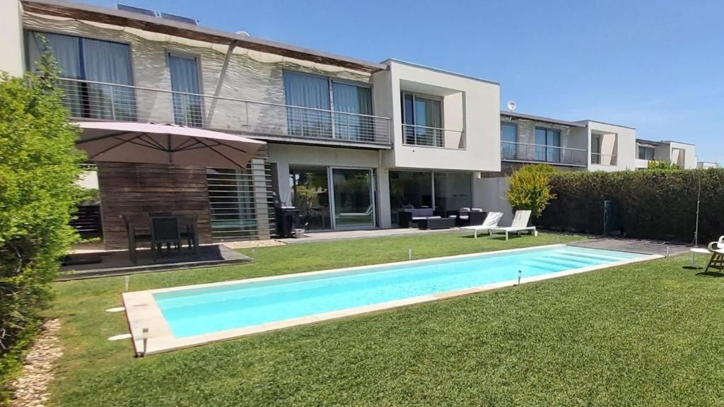 VILLA MECO
