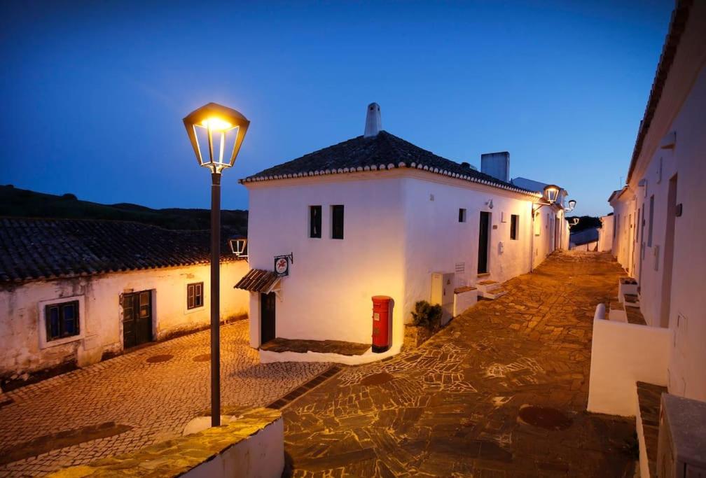 Image of Amado