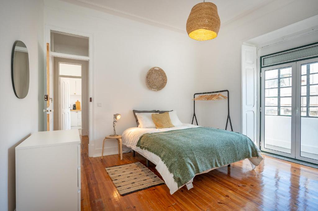 Image of Charming Flat in Typical Neighborhood