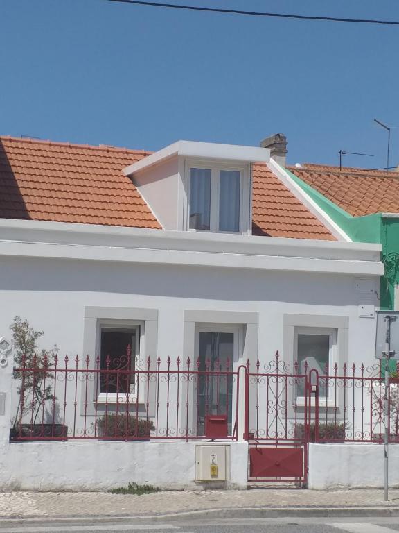 CASA DO LADO