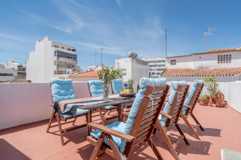CASA LAILA